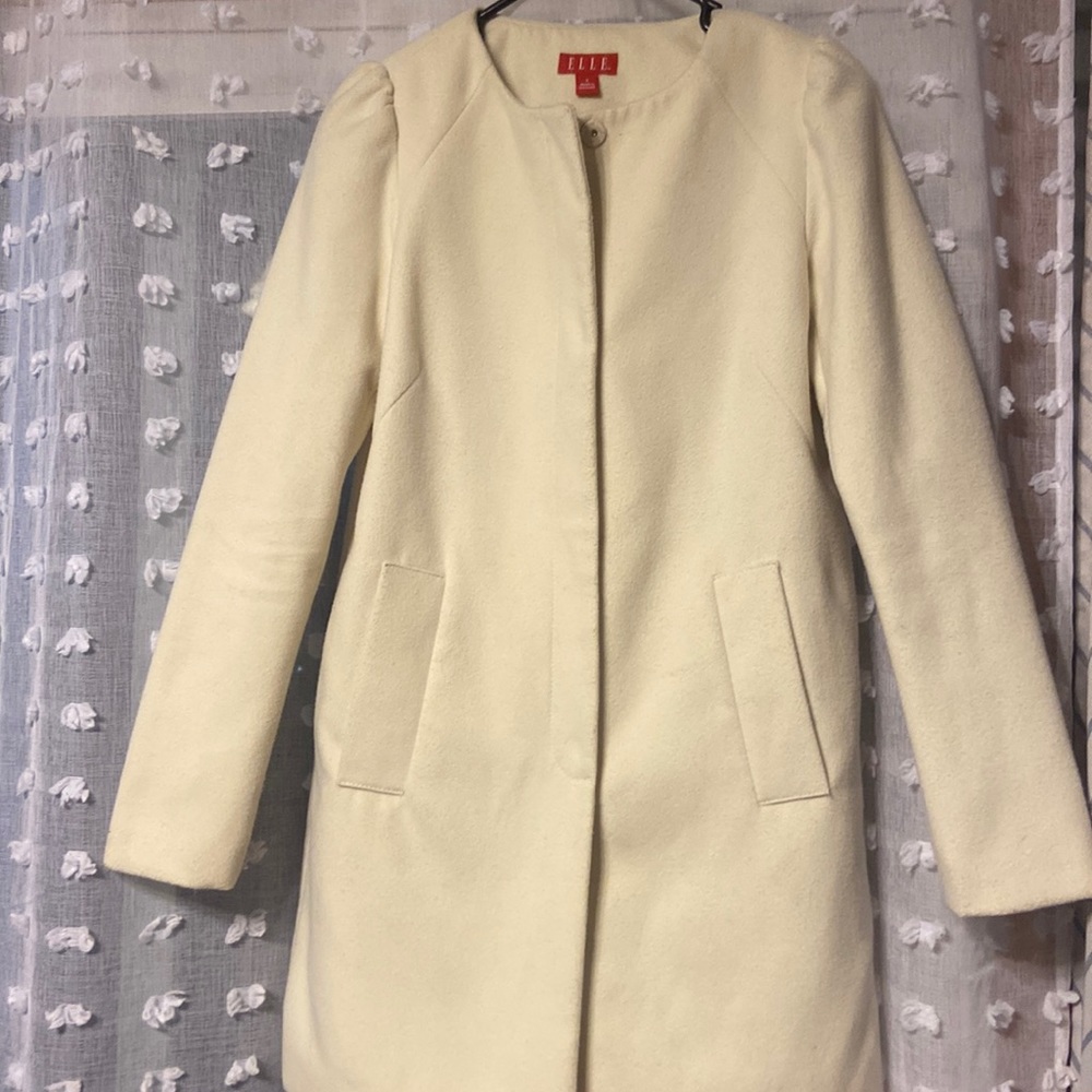 Elle size 2 cream pea coat